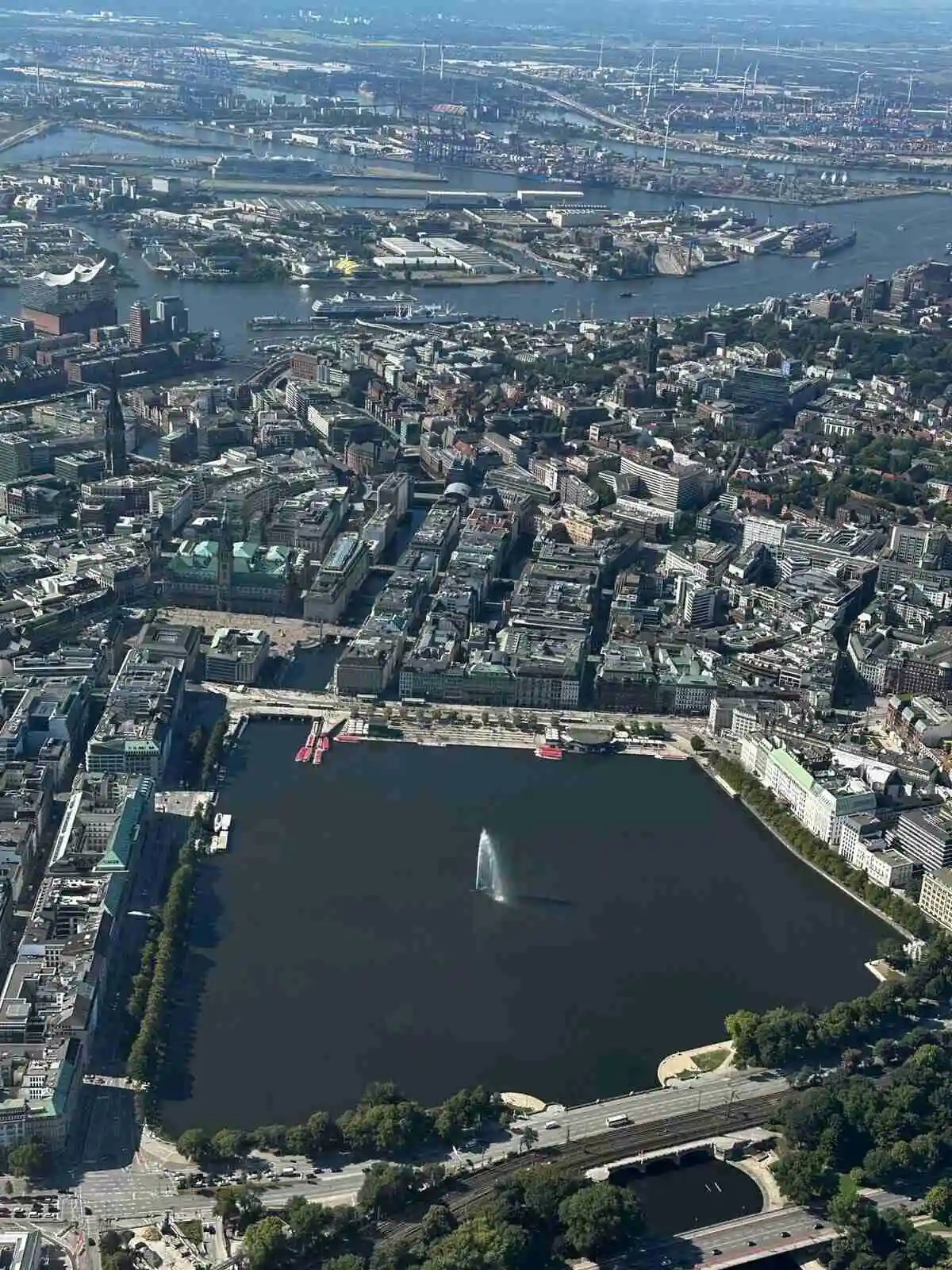 Rundflug-Hamburg-Innenalster